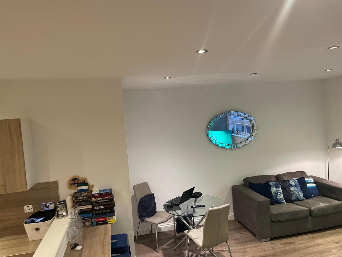 Mint Drive Apartment เบอร์มิงแฮม ภายนอก รูปภาพ